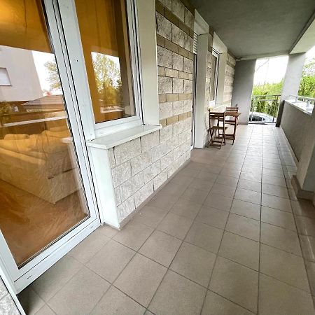 クラクフApartament Park Zakrzowekアパートメント エクステリア 写真
