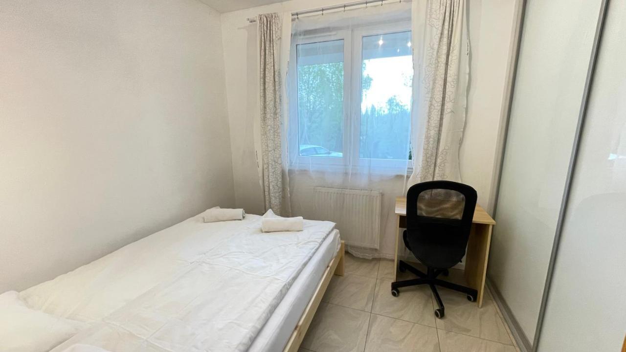 クラクフApartament Park Zakrzowekアパートメント エクステリア 写真